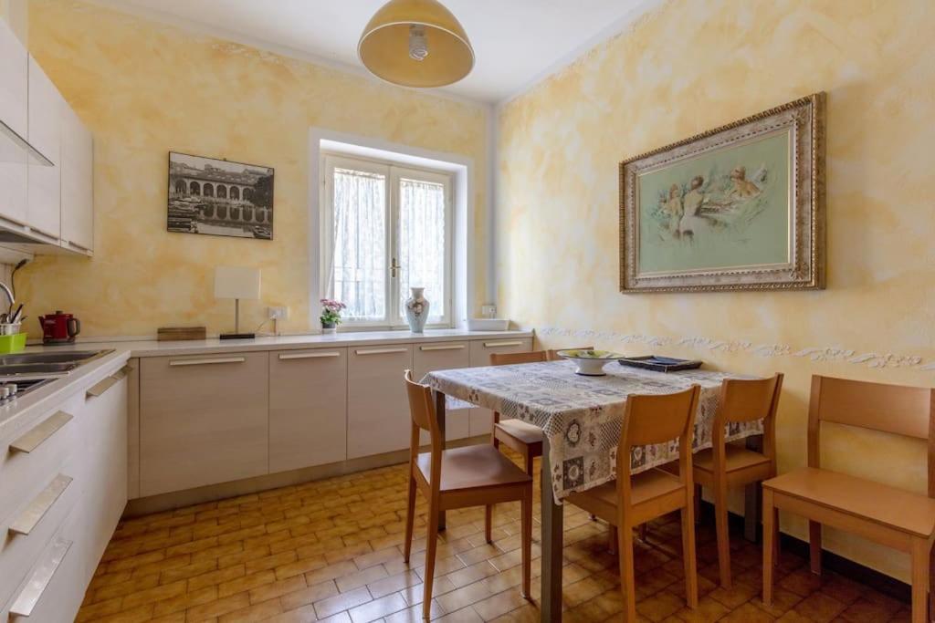 Le Bouganville Apartment Desenzano del Garda Exterior foto