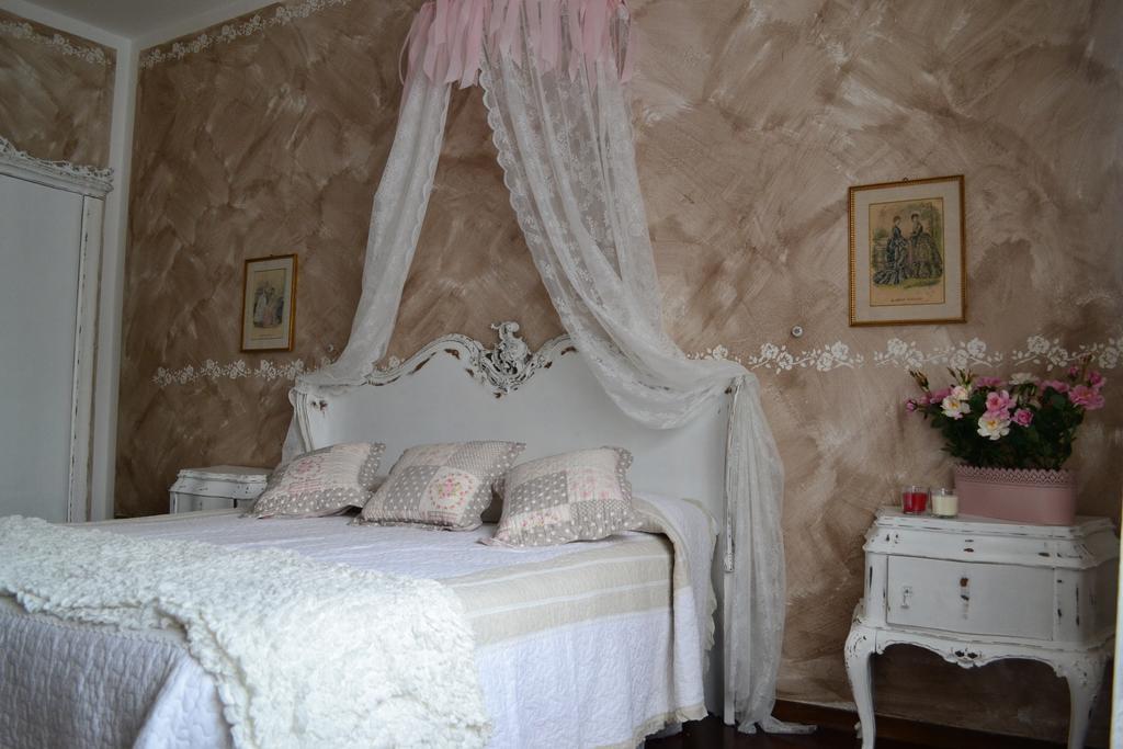 Le Bouganville Apartment Desenzano del Garda Exterior foto