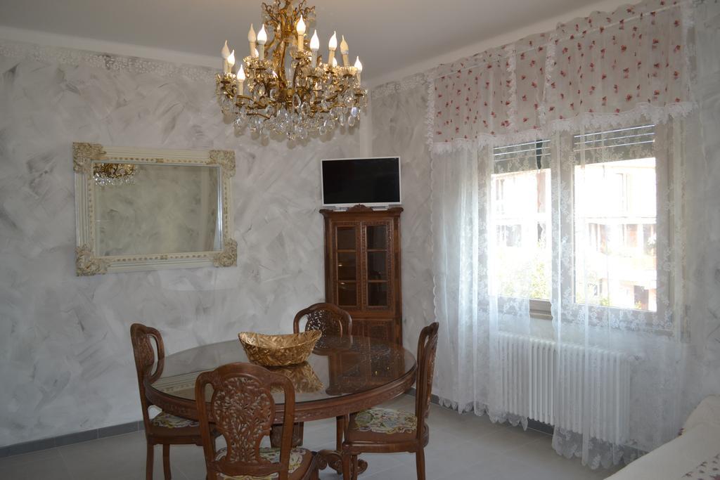 Le Bouganville Apartment Desenzano del Garda Exterior foto