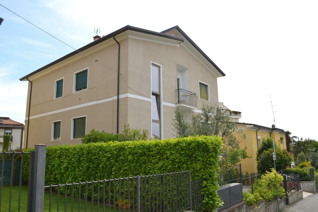 Le Bouganville Apartment Desenzano del Garda Exterior foto