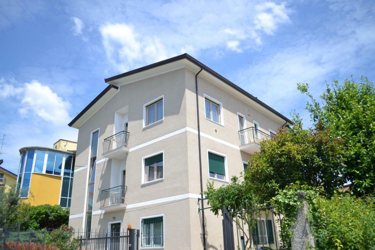 Le Bouganville Apartment Desenzano del Garda Exterior foto