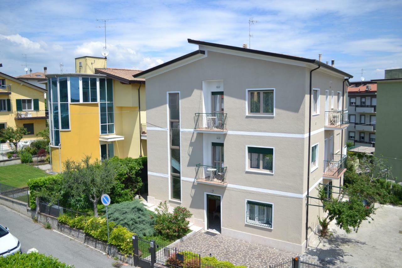 Le Bouganville Apartment Desenzano del Garda Exterior foto